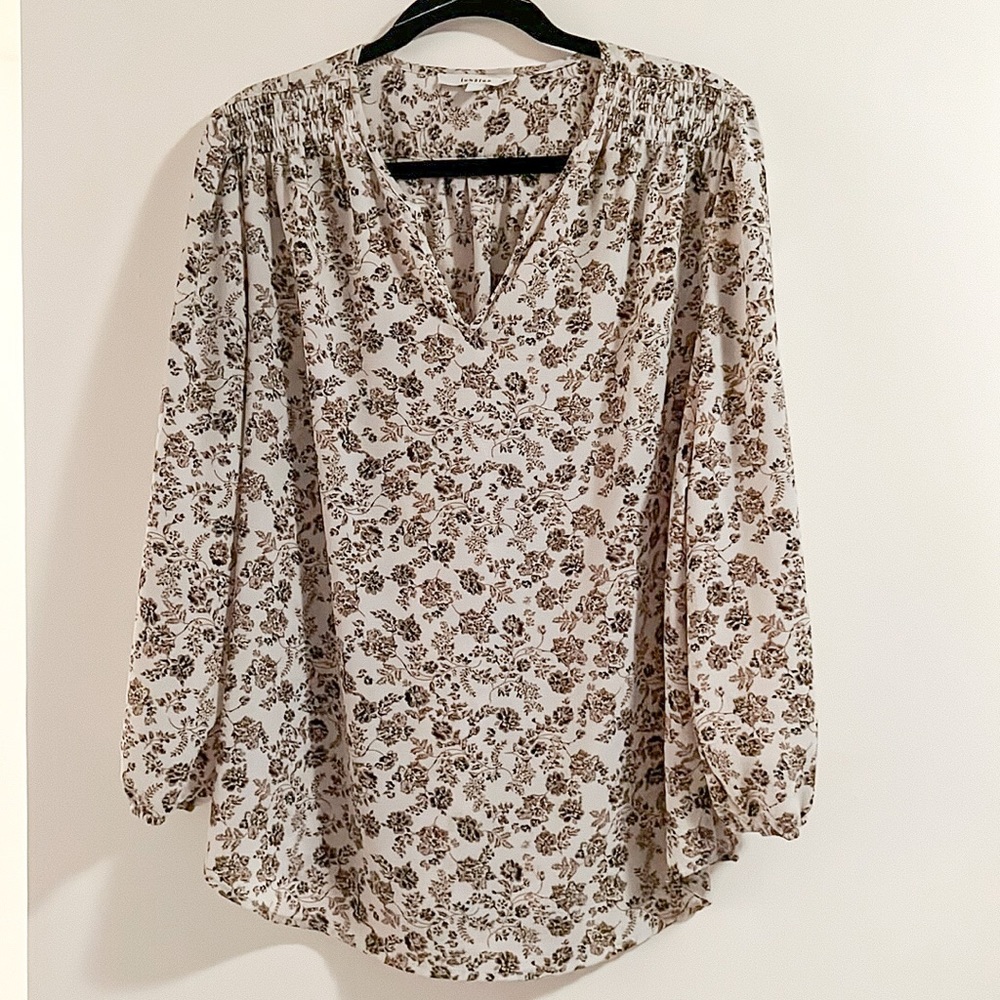 Tan and white floral blouse.  EUC.